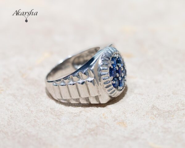 Blue sapphire Ring