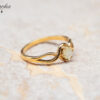 cat's_eye_yellow_gold_ring